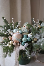 Load image into Gallery viewer, "Winter Wonderland" flower box