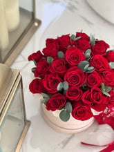 Load image into Gallery viewer, "Scarlet" Flower Box