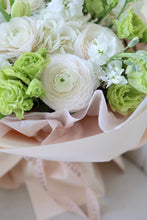 Load image into Gallery viewer, "Lime & Cream" bouquet