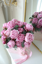 Load image into Gallery viewer, Peony flower box