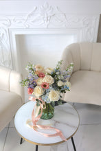 Load image into Gallery viewer, "Maison Aquarelle" Vase Arrangement