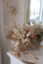 Load image into Gallery viewer, Signature Dried Flower Arrangement