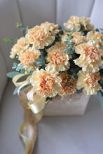 Load image into Gallery viewer, Dianthus Flower Box