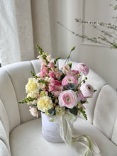 Load image into Gallery viewer, "Morning Garden" flower box