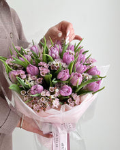 Load image into Gallery viewer, "Scent of spring" Bouquet