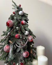 Load image into Gallery viewer, Red Christmas tree