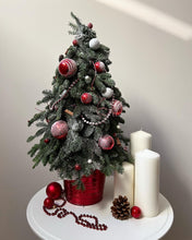 Load image into Gallery viewer, Red Christmas tree