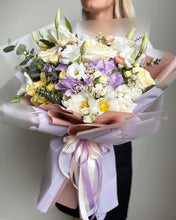 Load image into Gallery viewer, Fantasy Bouquet