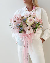 Load image into Gallery viewer, "Blush Velvet" flower box