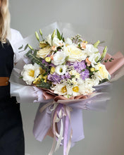 Load image into Gallery viewer, Fantasy Bouquet