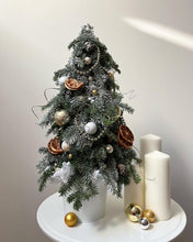 Load image into Gallery viewer, Golden Christmas tree