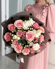 Load image into Gallery viewer, Allur Bouquet