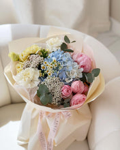 Load image into Gallery viewer, Luxury Bloom Club