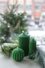 Load image into Gallery viewer, Holiday Candle Collection
