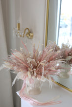 Load image into Gallery viewer, Signature Dried Flower Arrangement

