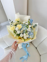 Load image into Gallery viewer, &quot;Baby Blue&quot; bouquet
