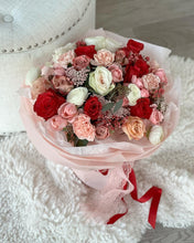 Load image into Gallery viewer, "Be mine" Bouquet
