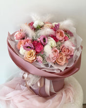 Load image into Gallery viewer, &quot;Forever mine&quot; Bouquet
