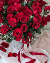 Load image into Gallery viewer, Basket of red roses
