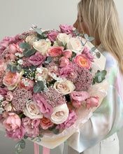 Load image into Gallery viewer, Flower Delight Bouquet
