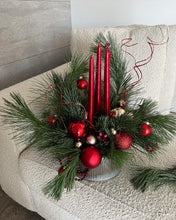 Load image into Gallery viewer, Holiday centrepiece with three candles
